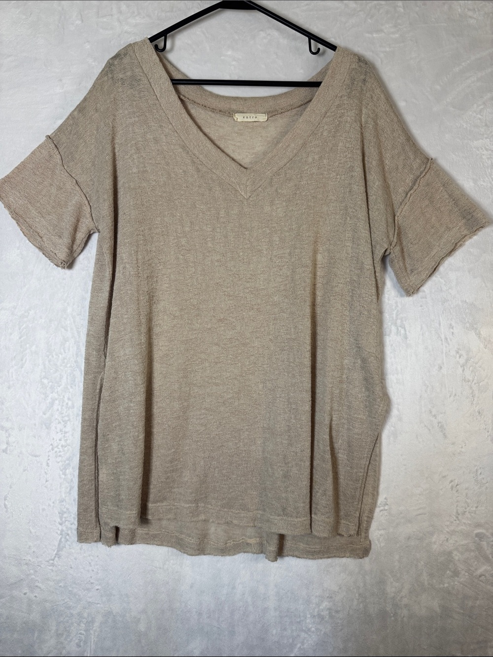 Entro Relaxed V-Neck Short Sleeve Oversized Top Small